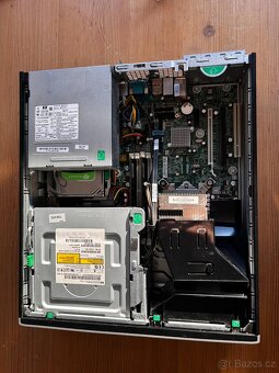 HP Compaq + příslušenství - 2