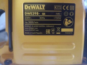 DeWALT Alligator DWE398-SQ - 2
