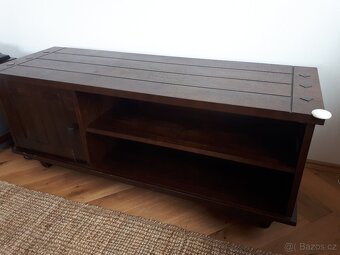 Hi-fi TV stolek - masivní dřevo akácie - 2