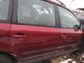 Prodám boční dveře Volkswagen Passat B5 - 2
