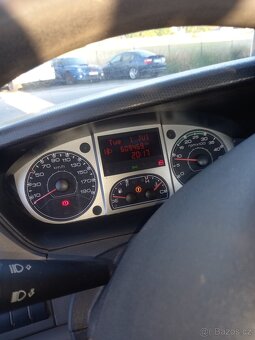 IVECO DAILY kontejner - 2