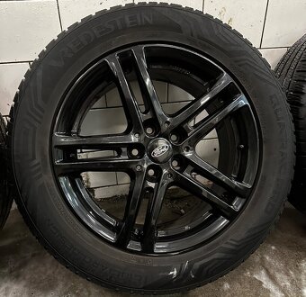 5x108 R17 7,5J ET47 + 235/55 R17 Vredestein celoročné - 2