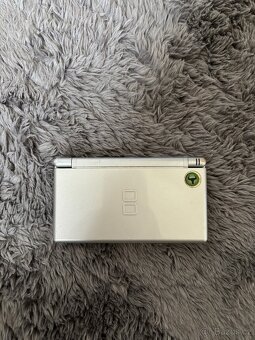 Nintendo DS Lite - 2