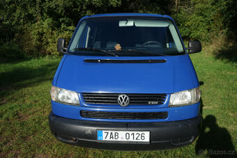 Volkswagen Caravelle T4 2,5 TDi 75 kW, 9 míst - 2