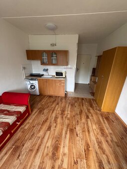 Pronájem garsonky Vintírov 1+kk, 20m2 - 2