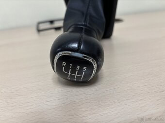 Manžeta řadící páky (6st.) – Škoda Fabia III (2018) 6V0 711 - 2