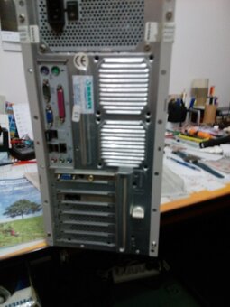 počítač BRAVE AKO267 - 2