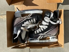 Brusle REEBOK FITLITE YT vel.32 - 2