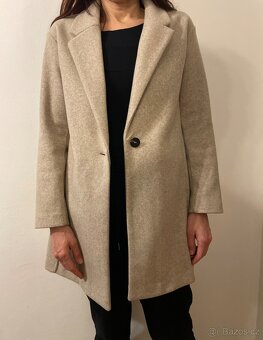 Béžový kabát dámský, zn.Pull&Bear, vel. S - 2