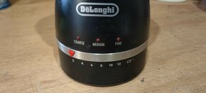 Kávomlýnek DeLonghi KG49 - 2