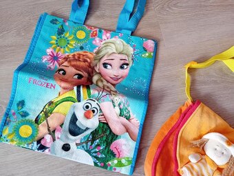 HEZKÉ DĚTSKÉ TAŠTIČKY S OBRÁZKY / zn.Disney / Frozen - 2