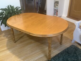 Jídelní stůl a židle - 2