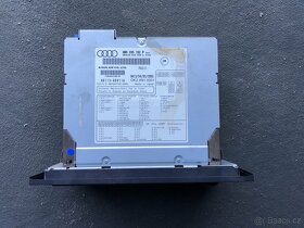 Multimédiální a navigační systém Audi RNS-E pro Audi A6 C5 - 2