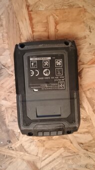 LUX-TOOLS 1 PowerSystem Akumulátor+nabíječka - 2