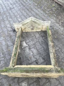 okno, nika, sloupy z umělého pískovce - 2