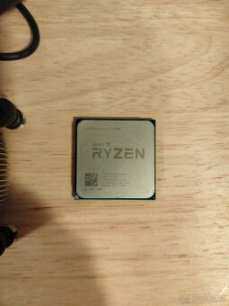 Ryzen 7 1700 + AMD větrák - 2