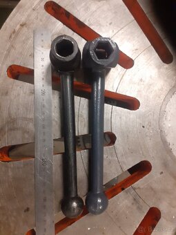 Strojní svěrák kliky - 2