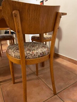 Jídelní stůl a židle Ton - 2