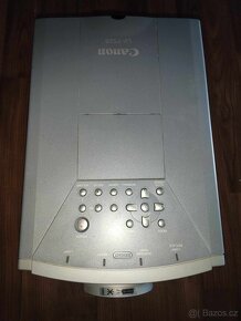 Profesionální projektor Canon LV-7525 - 2