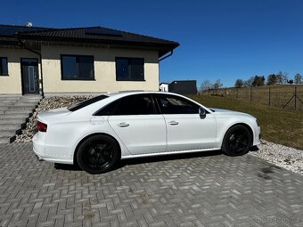 Audi S8, model 2015, zakázková výbava - 2
