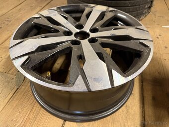 Nový litý disk Peugeot 7.5Jx18 5x108 - 2