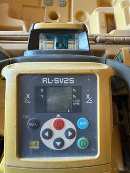 Rotační laser TOPCON - 2