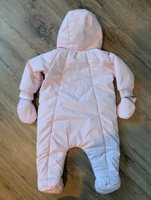 Dětská zimní kombinéza Hugo Boss - vel. 6-9 mesiců - 2