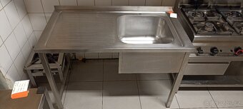 Nerezový pult 130 cm + dřez vpravo (130x70x92 (šxhxv) - 2