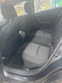Mazda 3 1.5 SkyActiv - 2