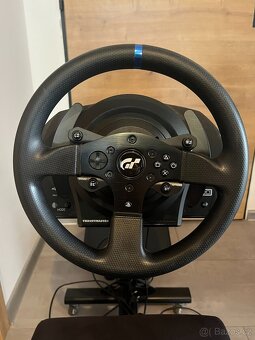 Playseat + Thrustmaster T300 RS GT + Ferrari F1 Add-on - 2
