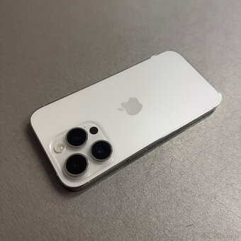iPhone 14 Pro 128GB silver, 12 měsíců záruka - 2