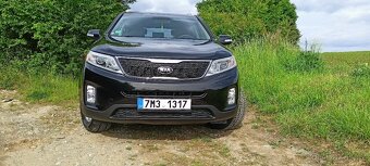 Kia Sorento 2,2 crdi 145 kw 4x4 manual - 2