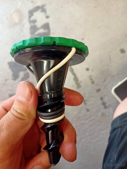 Presmerovani hranicniho dratu roboticke sekacky - 2