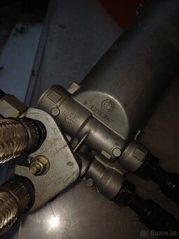 BMW E32 M70 obal filtru - 2