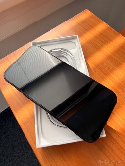 IPhone 16 Pro Black Titanium 256GB + příslušenství - 2