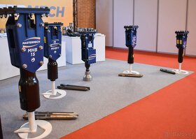 Hydraulické kladivo MHB 15 / 240 kg - 2