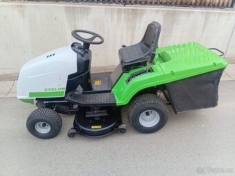 Prodám zahradní traktor Viking MT640 15.5Hp - 2