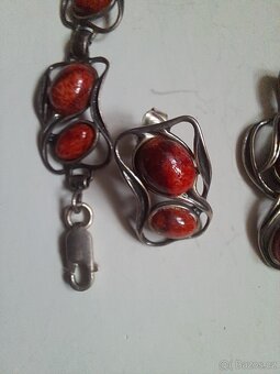 Stříbrná sada s koralem - 2