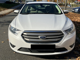 Ford Taurus 3.5V6, benzín, 2015, 1.majitel - 2