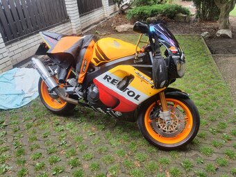 HONDA CBR 900RR - 2