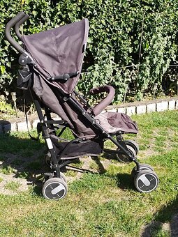 Skládací kočárek - 2
