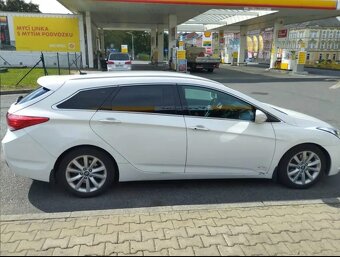 Prodám Hyundai I40 diesel, automatická verze - 2
