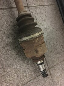 Pravá poloosa Toyota corolla e11 - 2