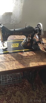 Šicí stroj Lada - 2