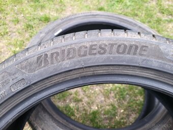 235/45 R 20 - 2