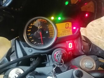 Kawasaki ZR 750N - 2