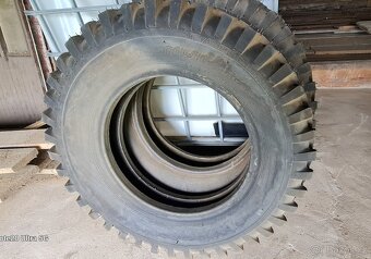 Pneumatiky 8,2 5x 20 - 2