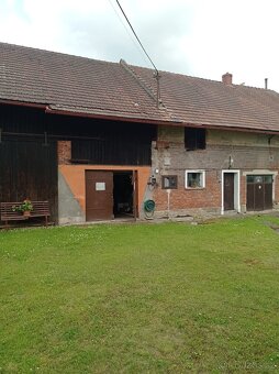 Prodej rodinného domu-zemědělská usedlost s velkou zahradou - 2