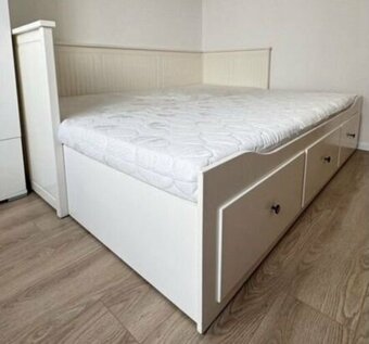 Rozkládací, výsuvná postel IKEA Hemnes - 2