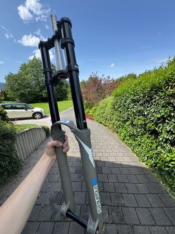 Vidlice Suntour RUX38 - 2